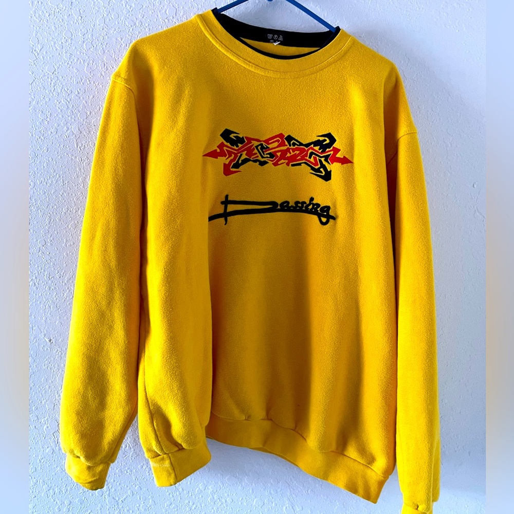 Passing Shot Graphic crew neck